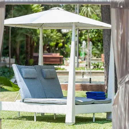 Hotel Zafiro Alzina Mar (adults Only) 4*